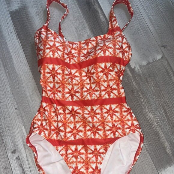 NWOT Michael Kors One Piece Swimsuit Print Crisscross back ~ sz. 6 - Picture 1 of 5